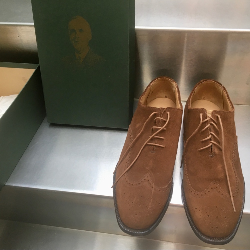 Men’s Wing Tip Shoes